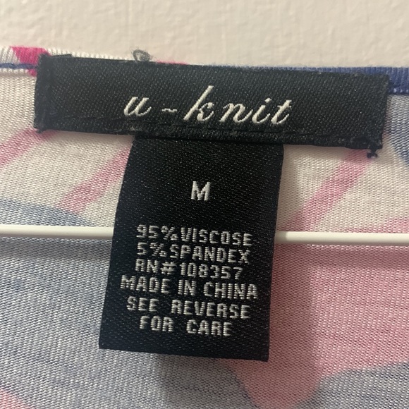 3/4 sleeve top - Picture 2 of 4